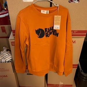 Mens Large Fjallraven orange sweatshirt with navy logo on front.